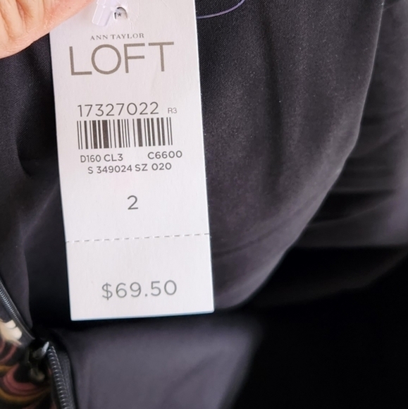 Ann Taylor LOFT  Black & Mauve Plum Floral Vine Print Preppy Pencil Skirt‎ - Picture 2 of 7